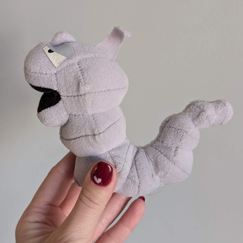1999 Nintendo Pokemon Onix Plush Toy, Hasbro (No Bum tags)